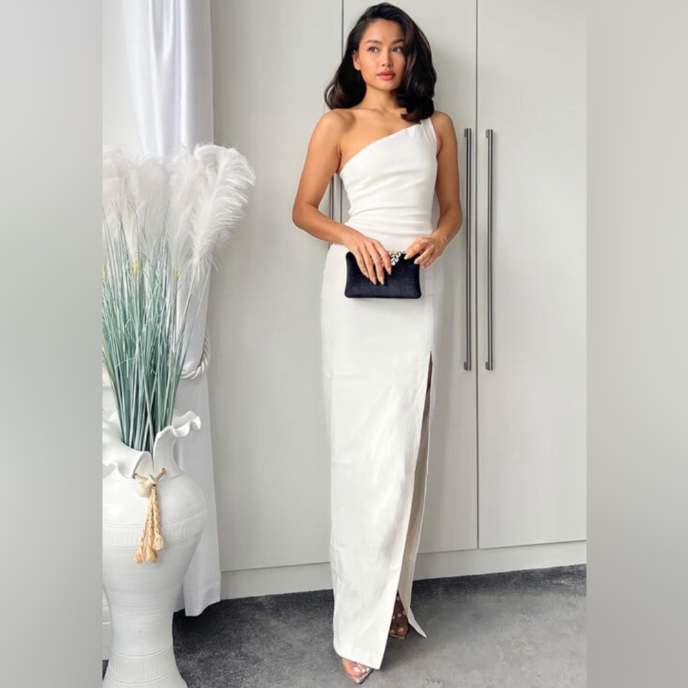 Vesper Quinn Ivory One Shoulder Maxi Dress